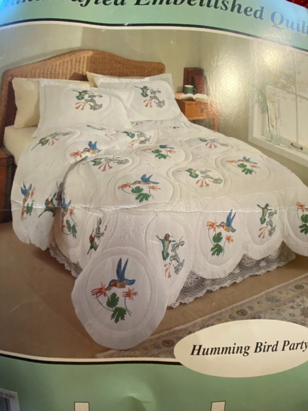 Humming Bird Party King Quilt Bedspread 100x90 NWT